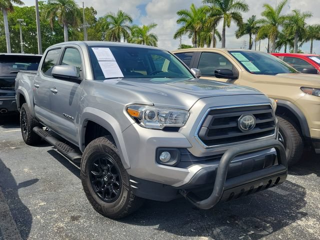 Used 2021 Toyota Tacoma SR5 RWD image 2