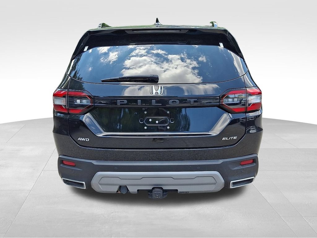 Used 2023 Honda Pilot Elite image 5