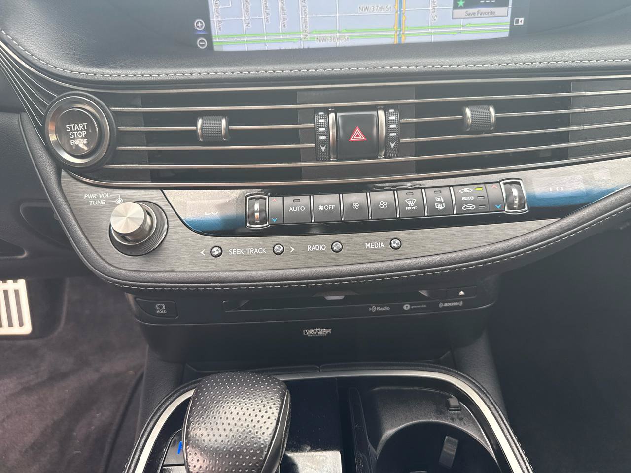 Used 2018 Lexus LS 500 F Sport w/ Accessory Package (Z2) AWD/4WD image 23