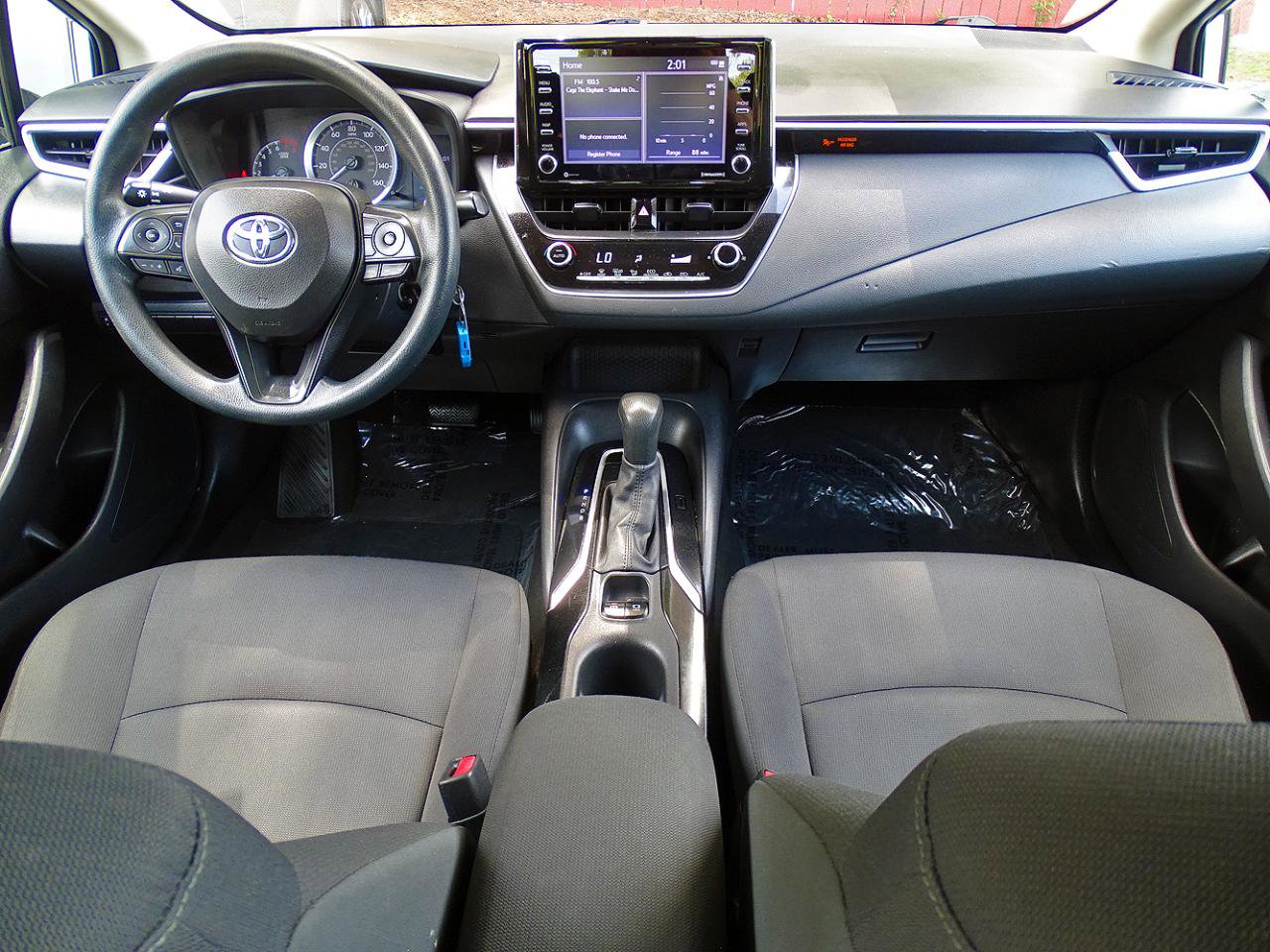 Used 2021 Toyota Corolla LE FWD image 30