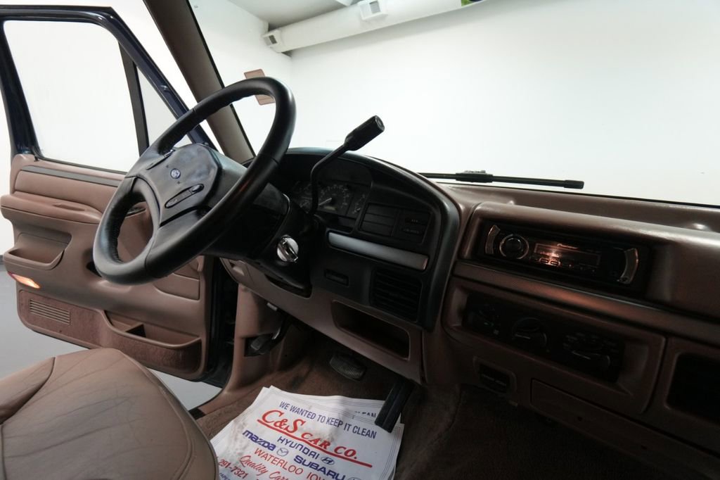 Used 1992 Ford Bronco Eddie Bauer image 27