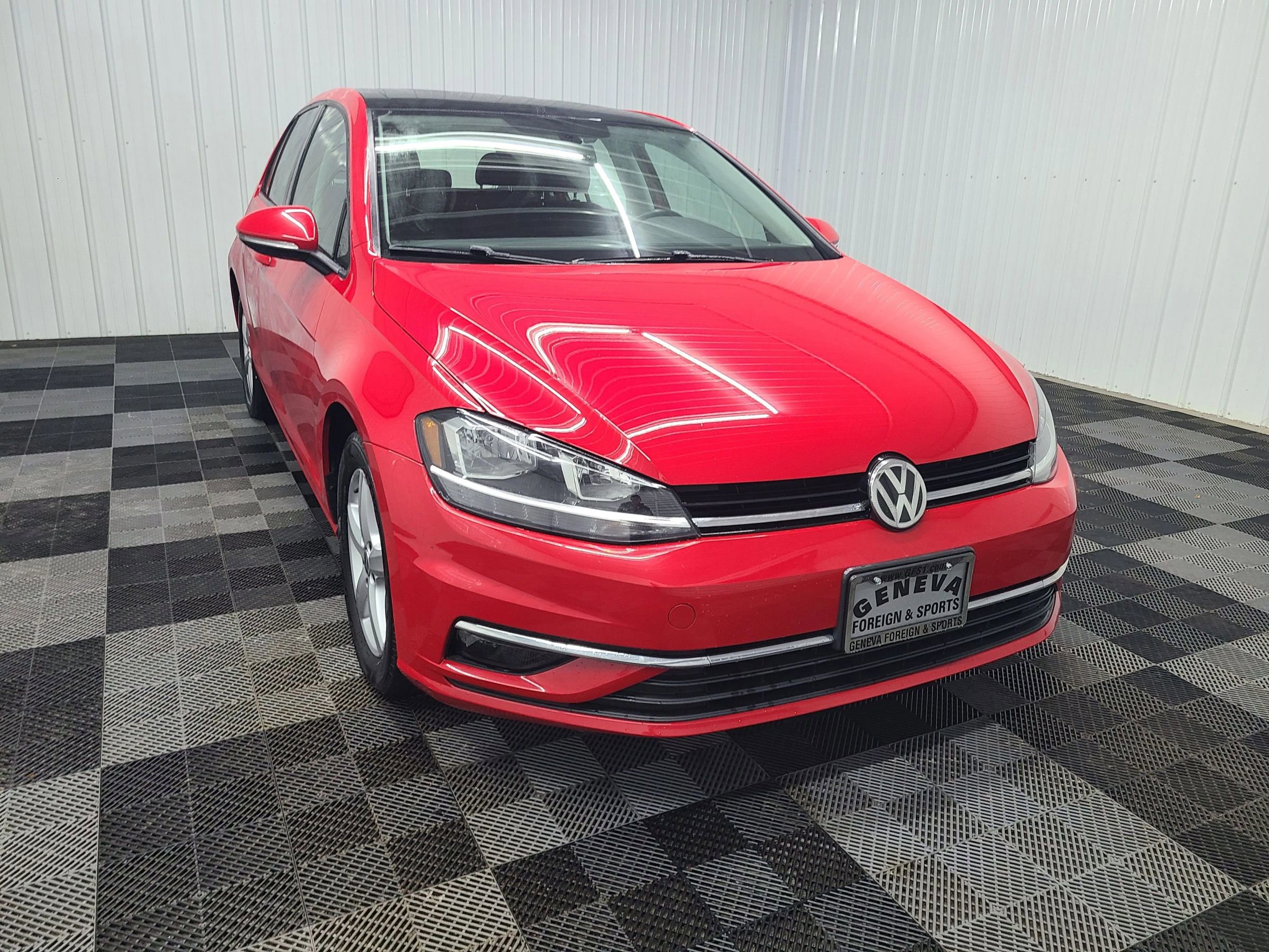 Used 2018 Volkswagen Golf SE image 5