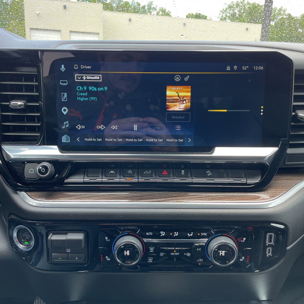Used 2025 Chevrolet Silverado 1500 RST AWD/4WD image 14