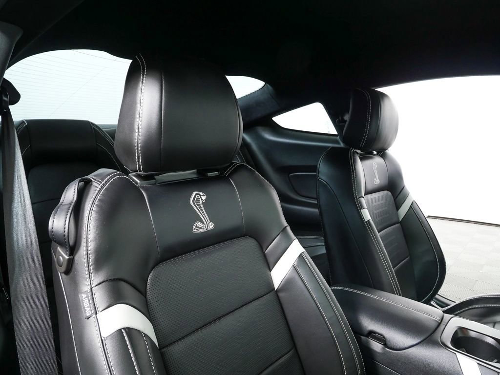 Used 2021 Ford Mustang Shelby GT500 w/ Technology Package RWD image 18