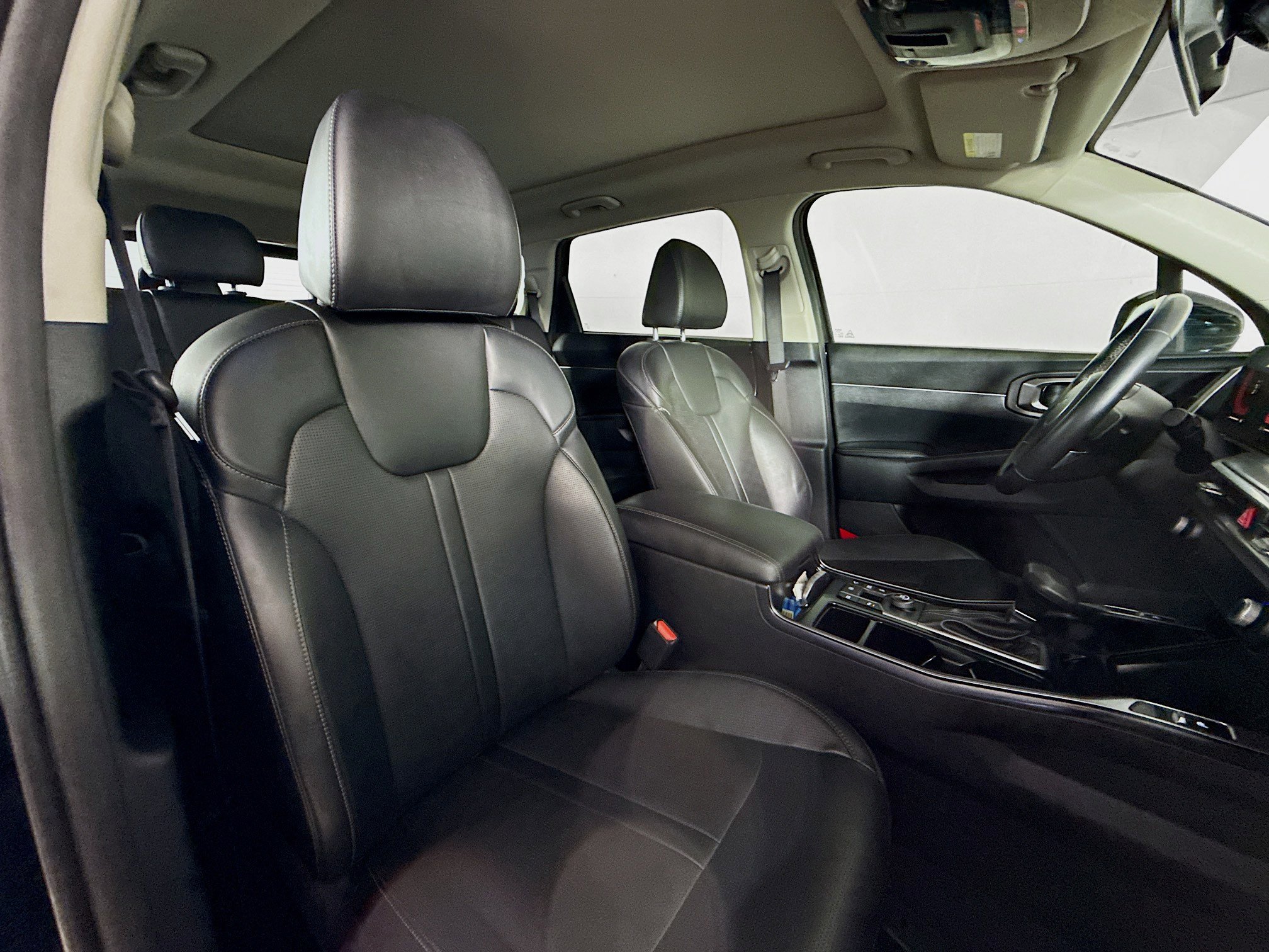 Used 2024 Kia Sorento EX w/ Panoramic Sunroof Package image 37