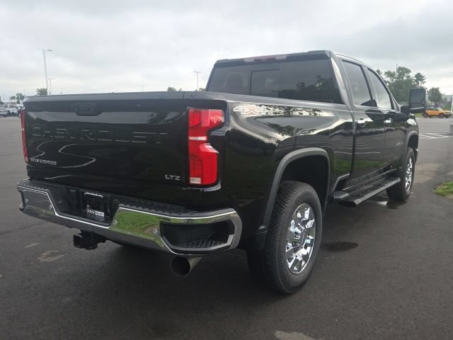 Used 2025 Chevrolet Silverado 2500 LTZ w/ LTZ Plus Package AWD/4WD image 8