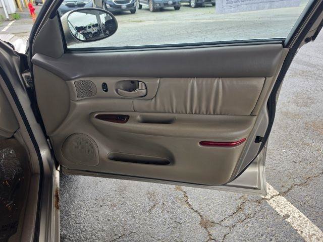 Used 1999 Buick Century Limited FWD image 21