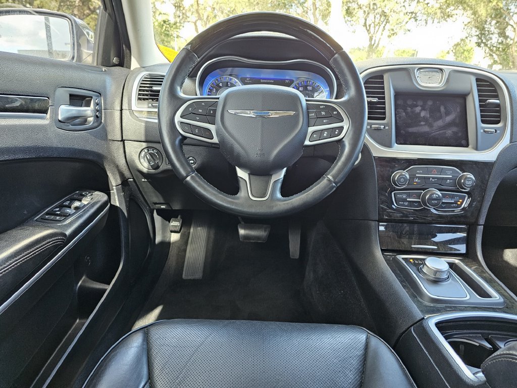 Used 2018 Chrysler 300 Limited w/ Safetytec Plus Group RWD image 12