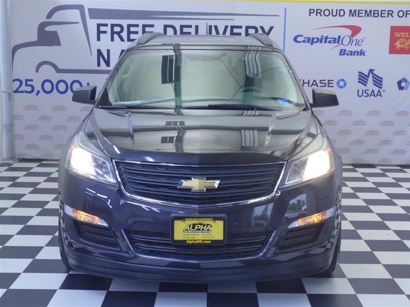 Used 2017 Chevrolet Traverse LS AWD/4WD image 2
