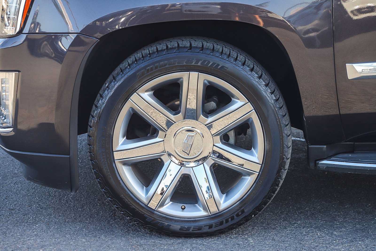 Used 2016 Cadillac Escalade ESV Premium AWD/4WD image 12