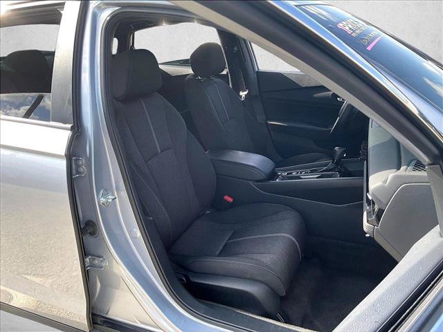 Used 2023 Honda Accord Sport image 9