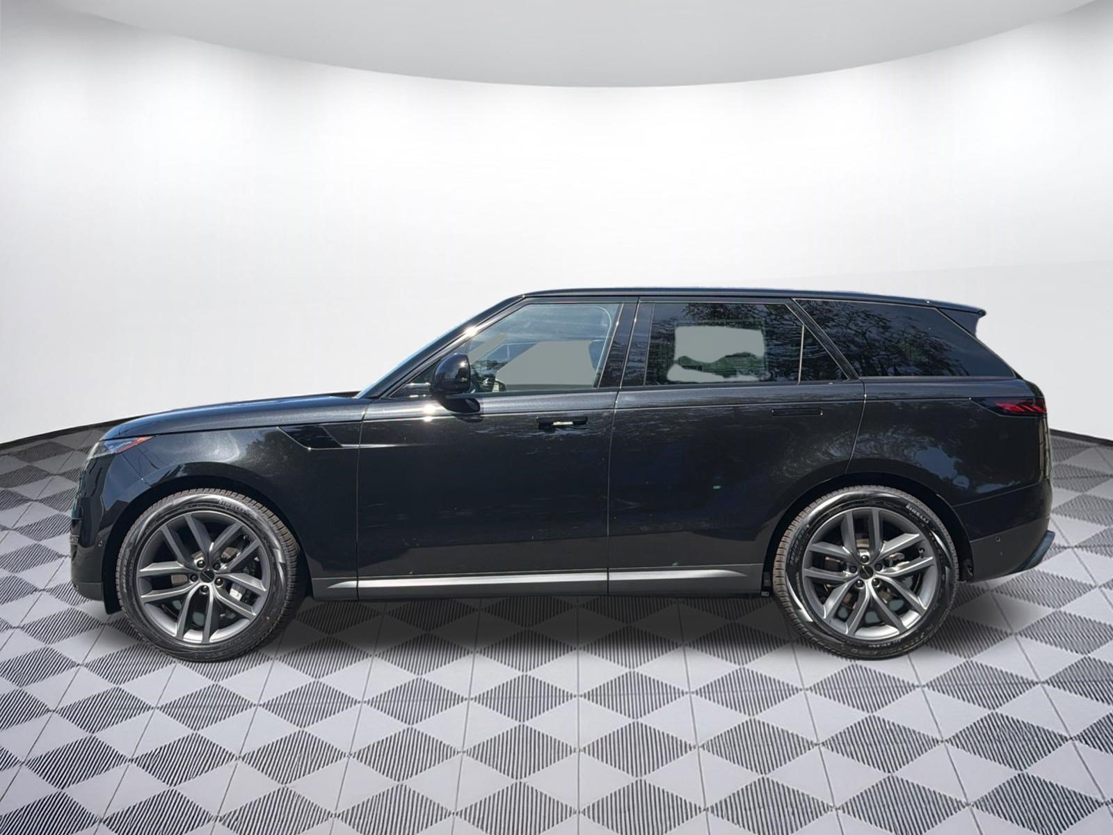 New 2027 Land Rover Range Rover Sport SE AWD/4WD image 2