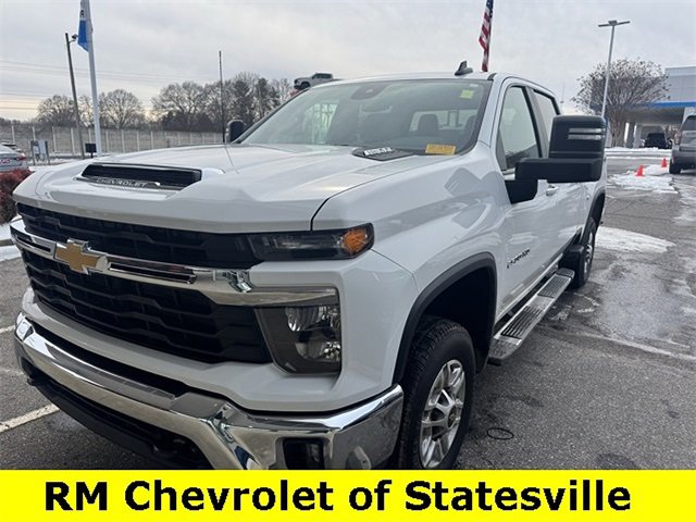Used 2025 Chevrolet Silverado 2500 LT w/ Convenience Package