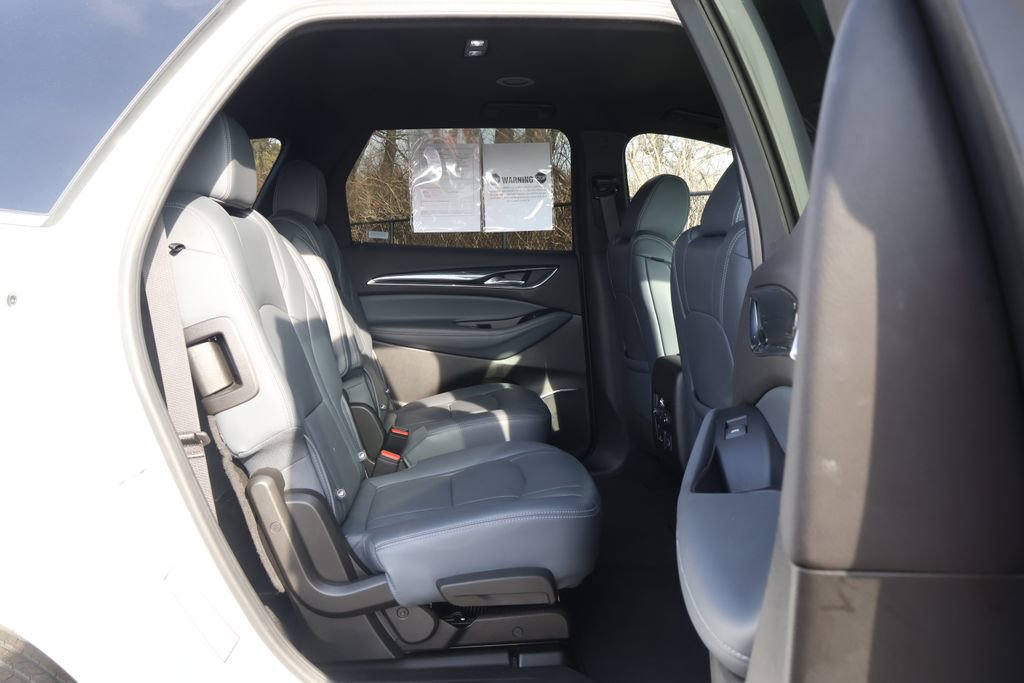 Used 2024 Buick Enclave Premium image 45