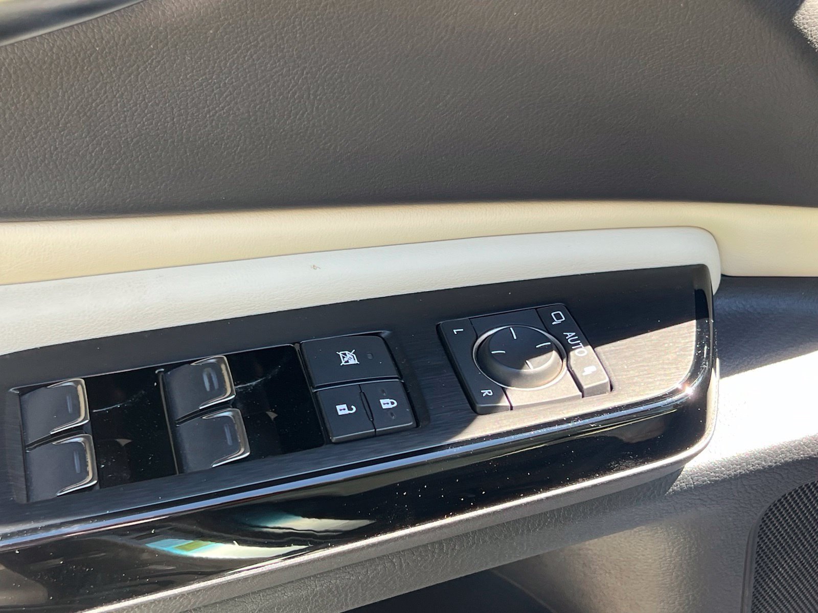 Used 2022 Lexus ES 350 w/ Premium Package FWD image 25