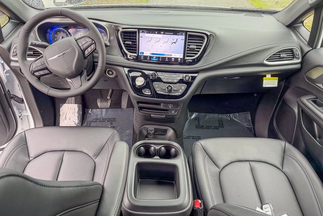 New 2026 Chrysler Pacifica Select image 26