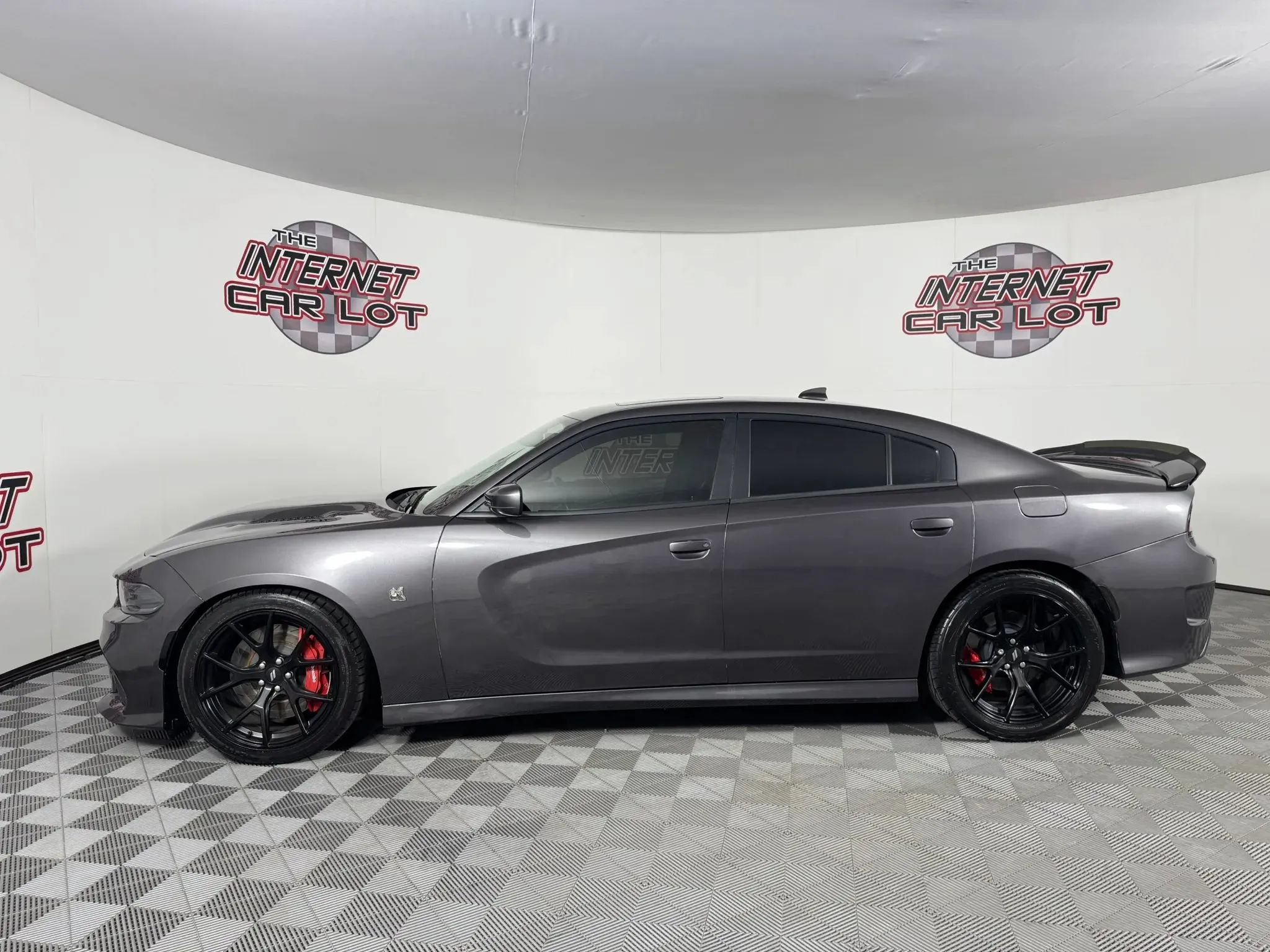 Used 2019 Dodge Charger Scat Pack w/ Dynamics Package RWD image 4