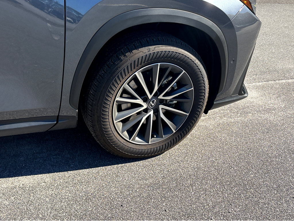 Used 2025 Lexus NX 300h AWD w/ Accessory Package (K3) image 32