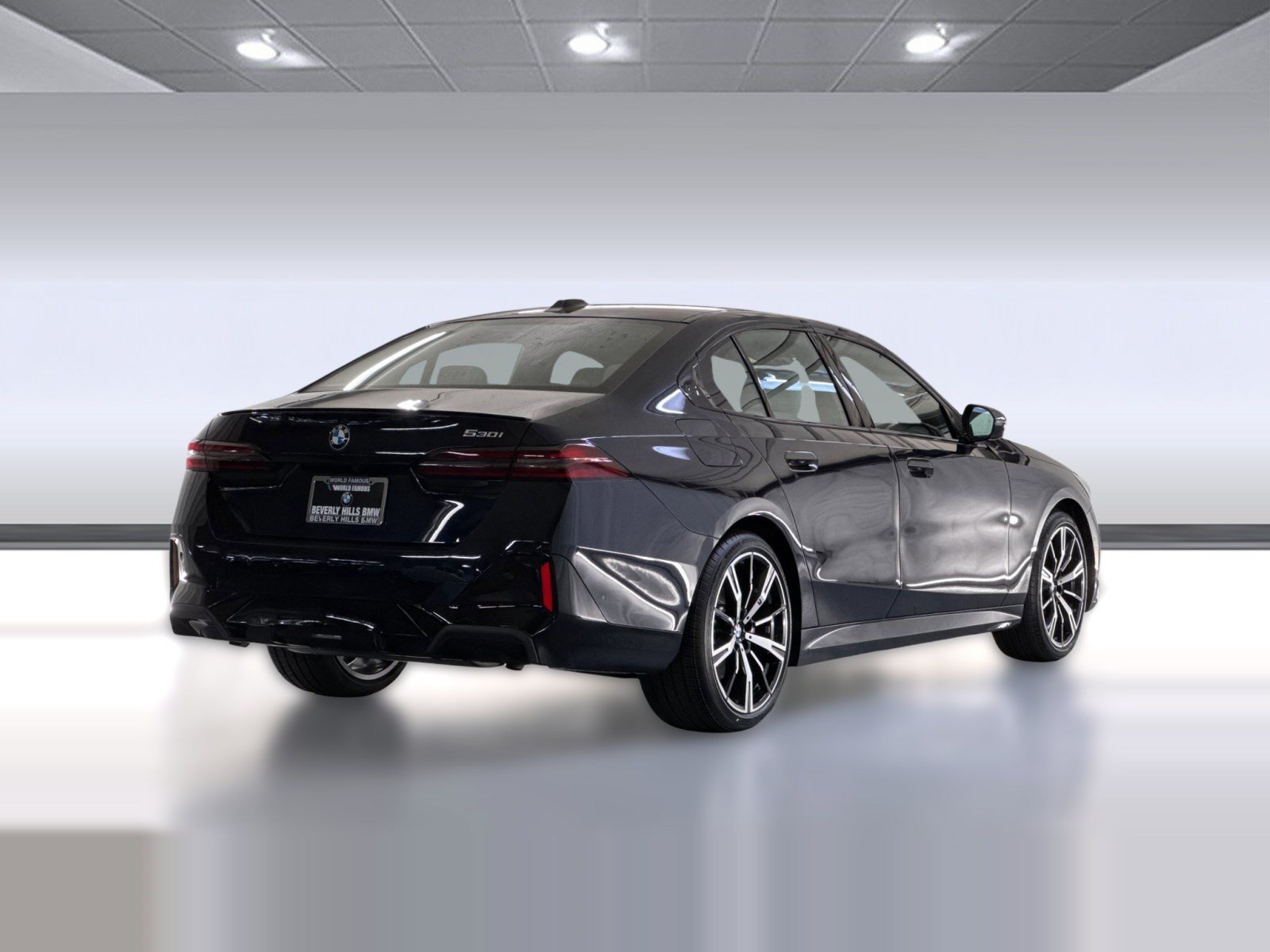 Used 2026 BMW 530i w/ M Sport Package RWD image 8