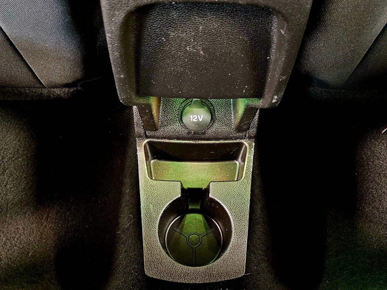 Used 2016 Ford Fiesta SE image 24