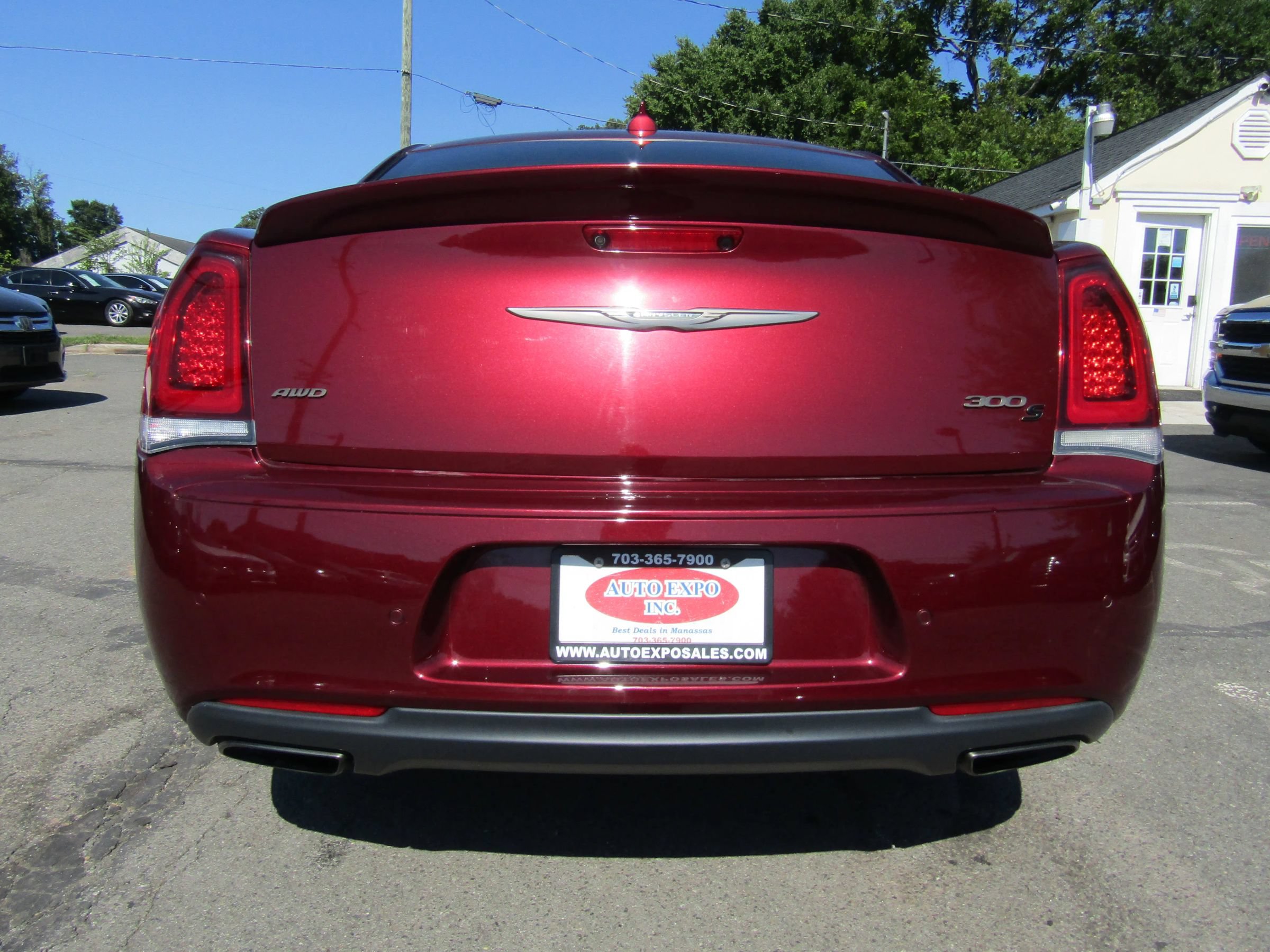 Used 2018 Chrysler 300 S w/ Safetytec Plus Group AWD/4WD image 6