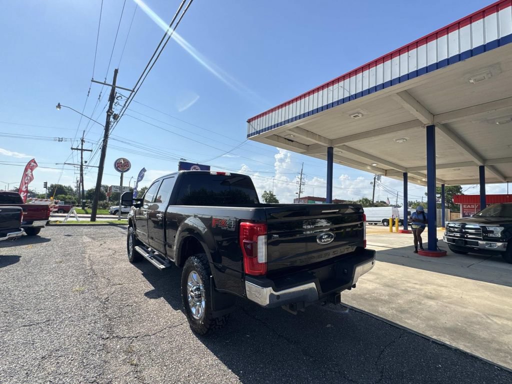Used 2017 Ford F350 Lariat w/ Lariat Ultimate Package AWD/4WD image 6