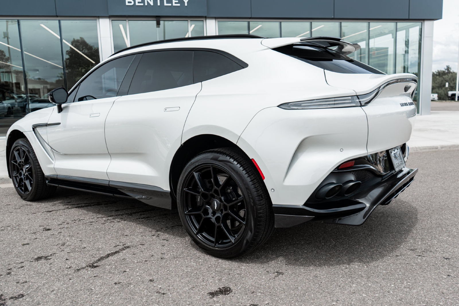 Used 2023 Aston Martin DBX 707 AWD/4WD image 9