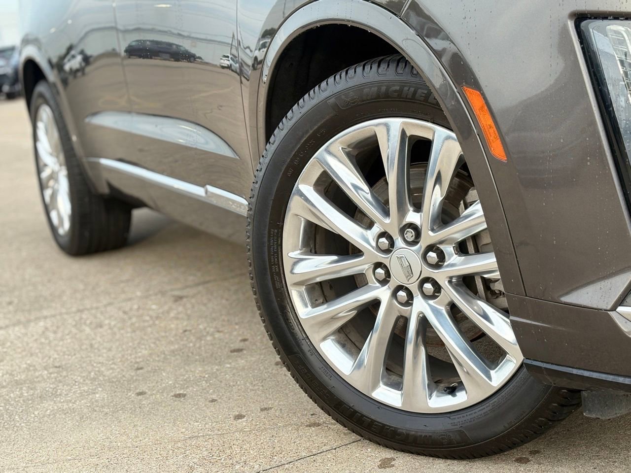 Used 2020 Cadillac XT6 Premium Luxury FWD image 12