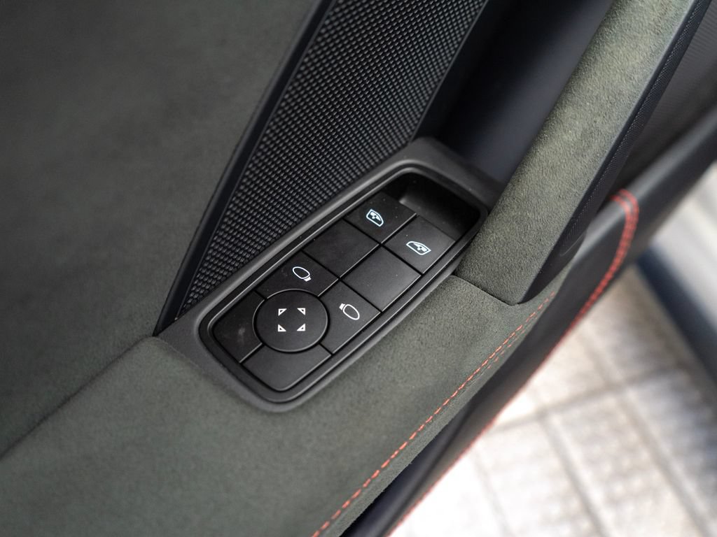 Certified 2024 Porsche 911 GT3 RWD image 33