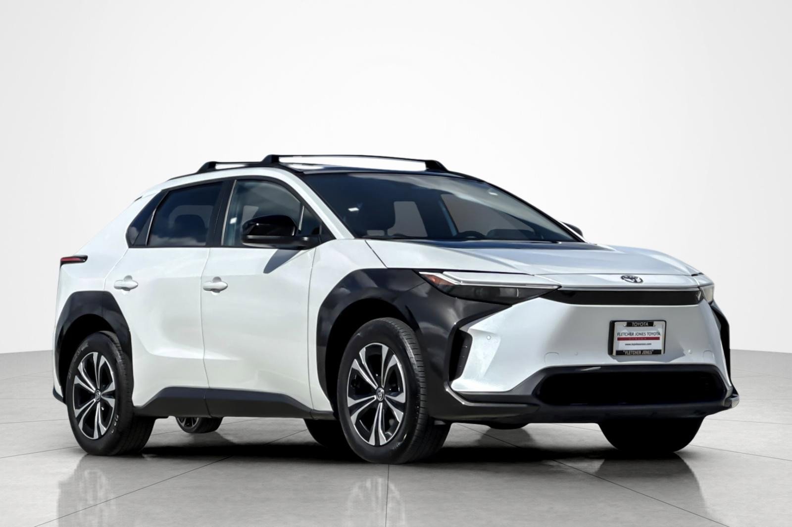 Certified 2024 Toyota bZ4X XLE w/ Weather Package FWD image 7