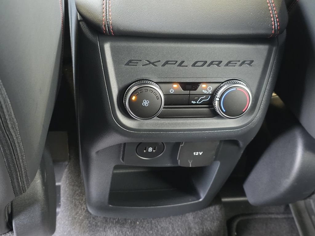 Used 2026 Ford Explorer ST-Line RWD image 10