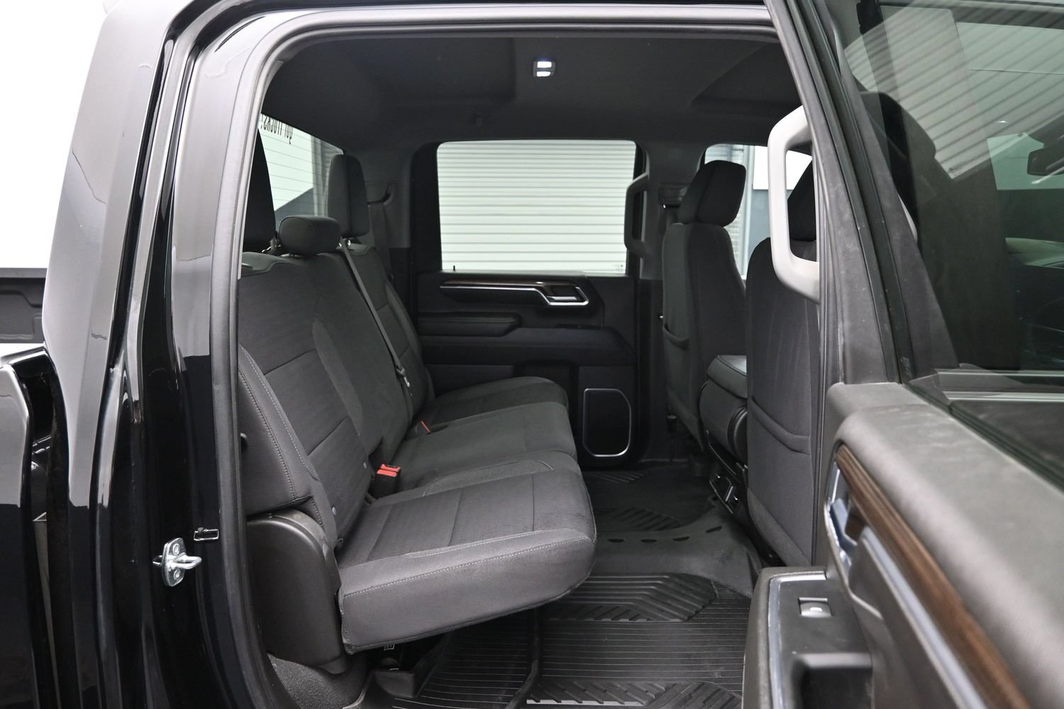 Used 2024 Chevrolet Silverado 2500 LT AWD/4WD image 12