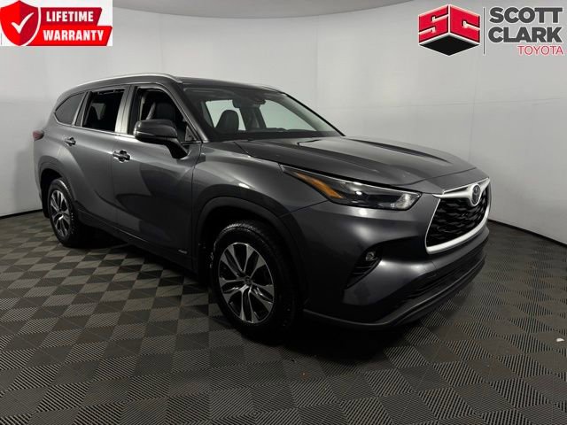 Used 2025 Toyota Highlander XLE 360° Tour