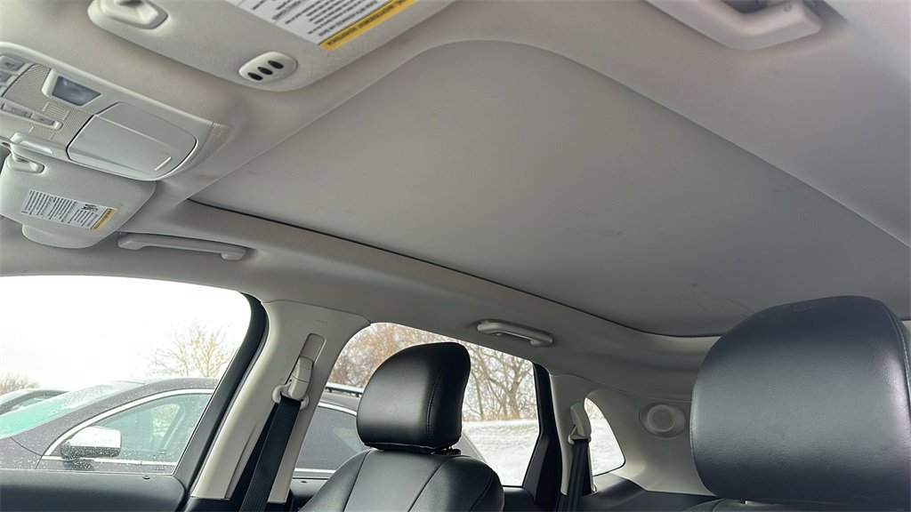 Used 2017 Ford Edge Titanium w/ Equipment Group 301A image 11