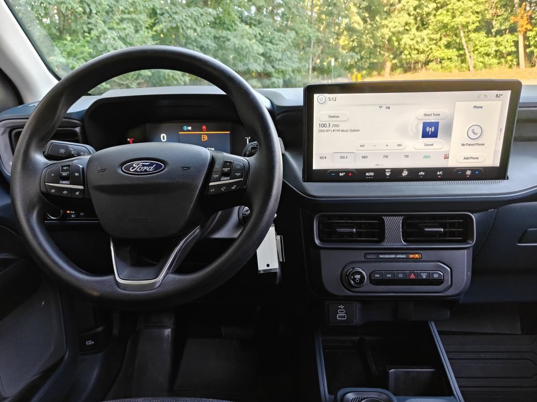 Used 2025 Ford Maverick XL w/ Equipment Group 102A AWD/4WD image 21