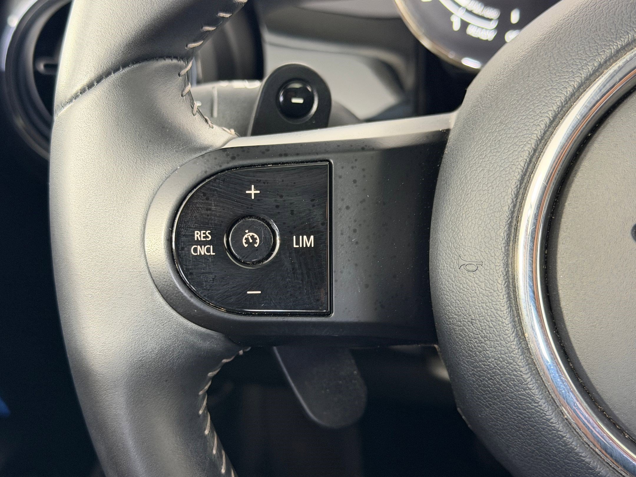 Used 2023 MINI Cooper S image 15