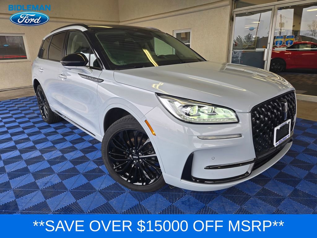 Used 2025 Lincoln Corsair Reserve w/ Jet Appearance Package image 1