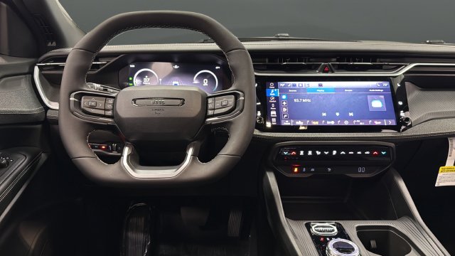New 2027 Jeep Cherokee Laredo AWD/4WD image 11