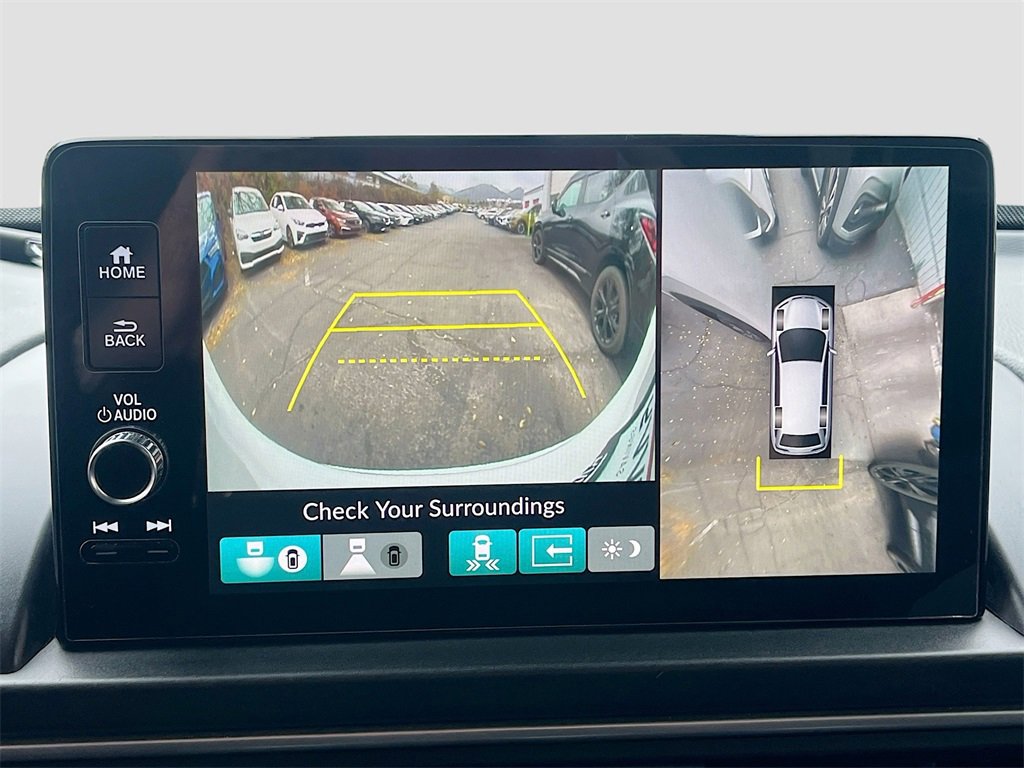 Used 2023 Honda Pilot Elite image 14