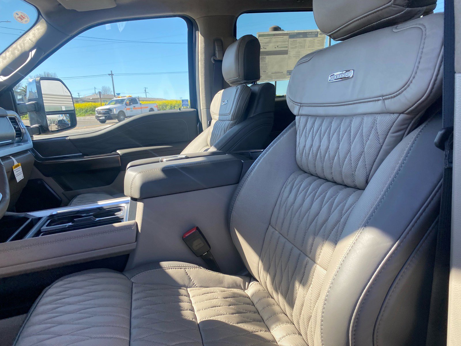 New 2026 Ford F250 Platinum w/ Platinum Plus Package image 24