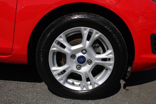 Used 2014 Ford Fiesta SE image 13