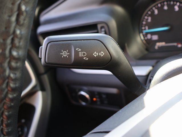 Used 2023 Ford Explorer XLT image 38