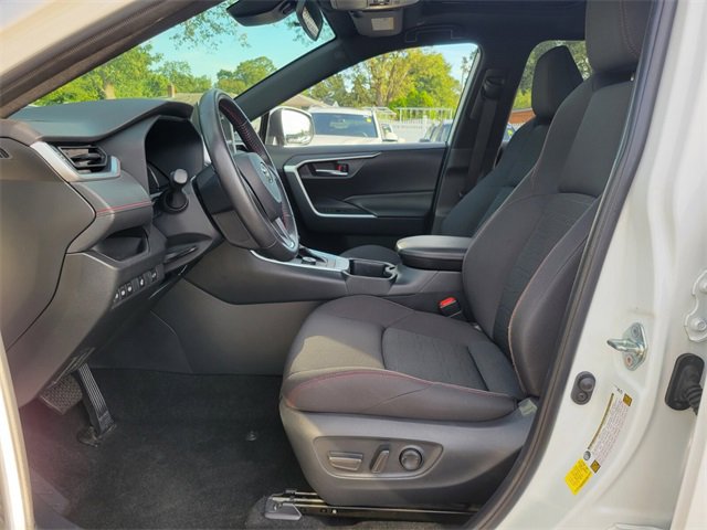 Used 2023 Toyota RAV4 SE image 22