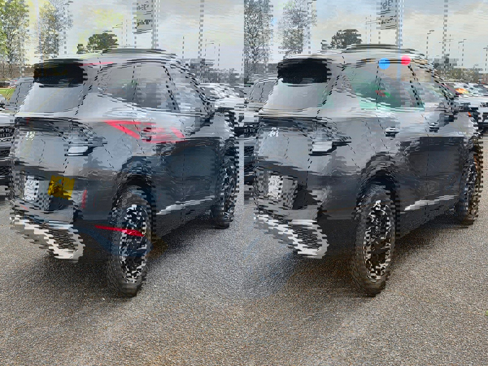 Used 2024 Kia Sportage SX image 5