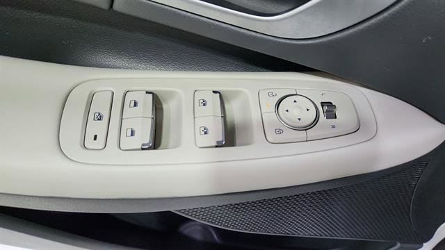 Used 2025 Hyundai Sonata SEL image 19