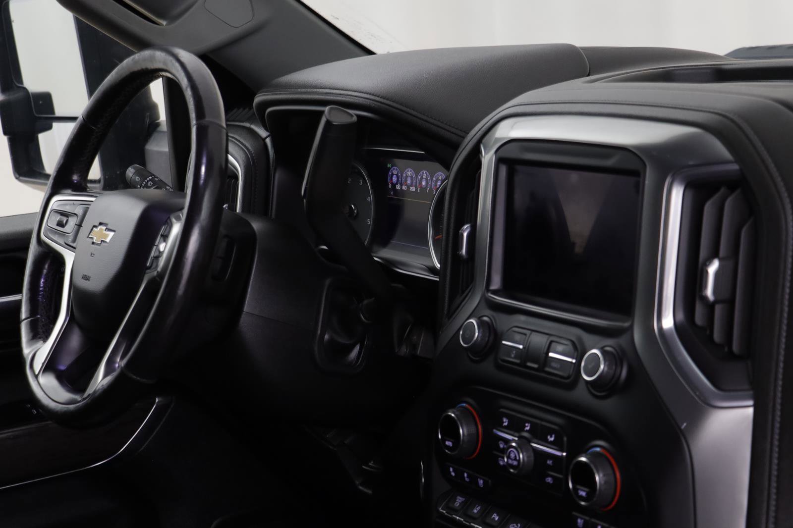 Used 2020 Chevrolet Silverado 3500 LTZ w/ LTZ Plus Package image 23