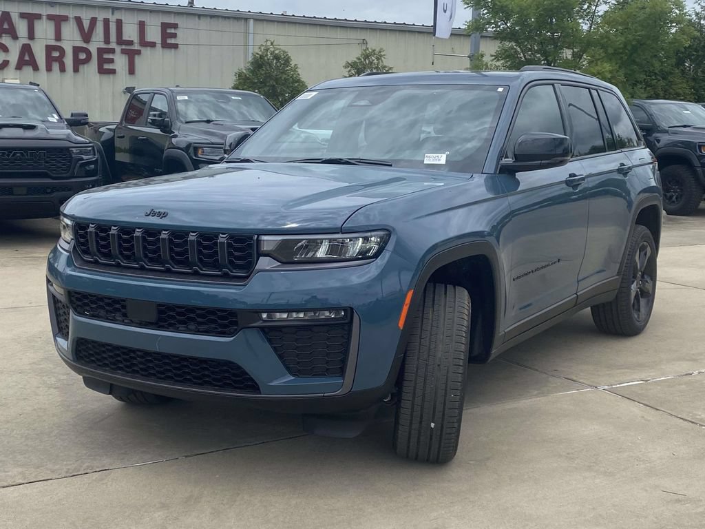 New 2026 Jeep Grand Cherokee Limited w/ Limited Altitude Package RWD image 3