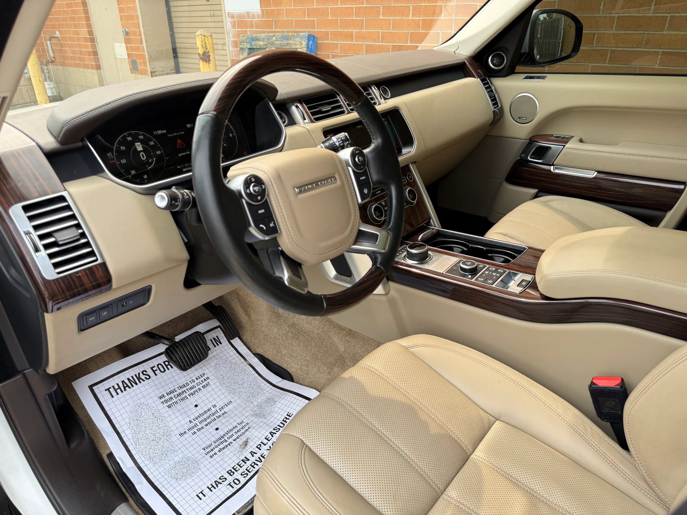 Used 2017 Land Rover Range Rover HSE AWD/4WD image 15