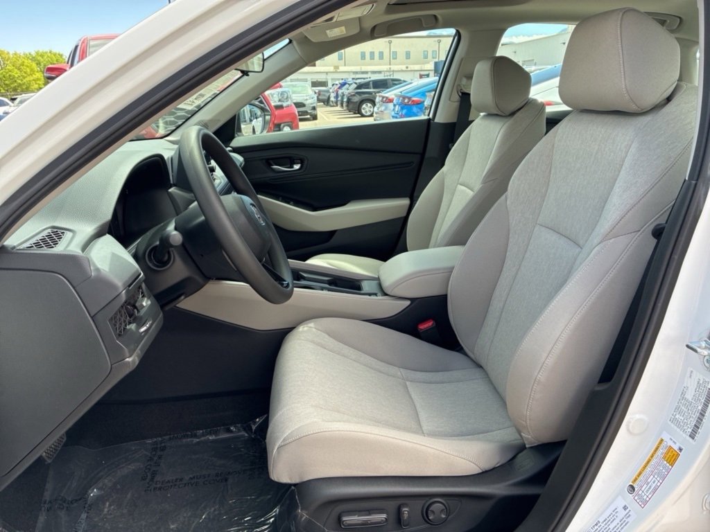 New 2025 Honda Accord SE image 10