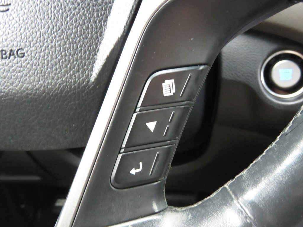 Used 2017 Hyundai Santa Fe Limited image 27